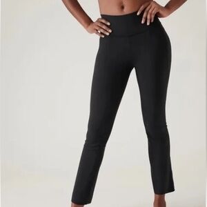 NWT Athleta Black Transcend Stash Crop Straight Leg